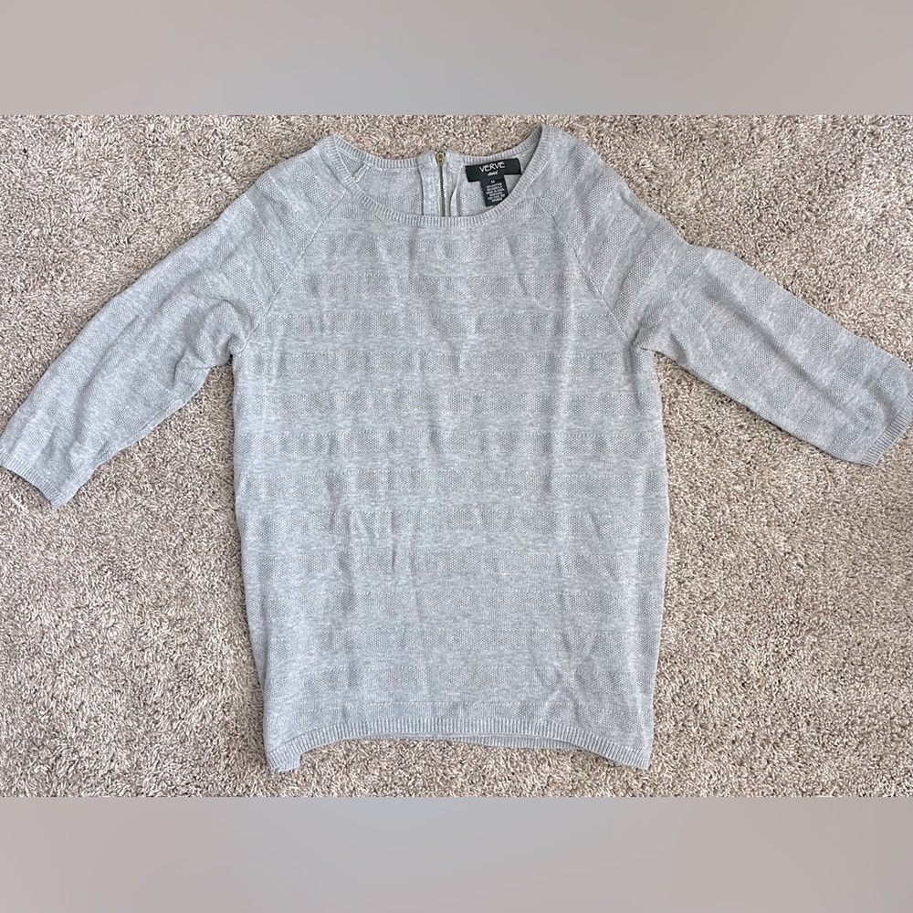 Verve Ami Light Grey Shirt. Size Medium.